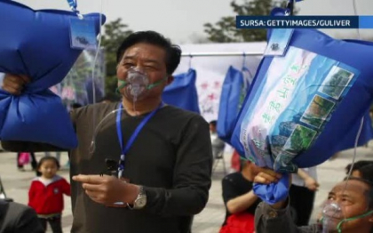 Aerul la punga, solutia aproape absurda prin care locuitorii Chinei reusesc sa respire. "Am simtit miscarea copilului in pantec" Aerul la punga, solutia aproape absurda prin care locuitorii Chinei reusesc sa respire. "Am simtit miscarea copilului in pantec"