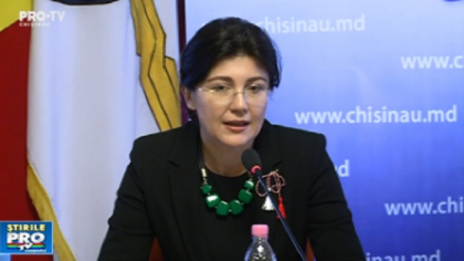 Silvia Radu, despre Gamretchi: "Desi i-am transmis public faptul ca penalii nu au ce cauta in Primaria Chisinau, azi a venit cu executorul judecatoresc"