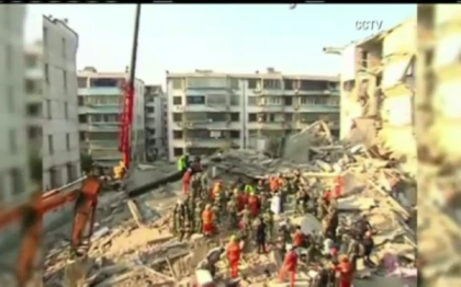 Scene cutremuratoare in China. O persoana a decedat si alte 6 au fost ranite, dupa ce un bloc de 5 etaje s-a prabusit Scene cutremuratoare in China. O persoana a decedat si alte 6 au fost ranite, dupa ce un bloc de 5 etaje s-a prabusit