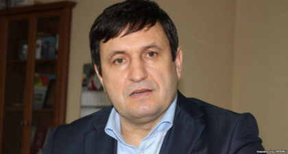 Seful Directiei sanatatii, Mihai Moldovanu, demis din functie de catre Silvia Radu. Primarul interimar este nemultumit de activitatea acestuia. Ce spune Moldovanu: "Isi iesa din minti" Seful Directiei sanatatii, Mihai Moldovanu, demis din functie de catre Silvia Radu. Primarul interimar este nemultumit de activitatea acestuia. Ce spune Moldovanu: "Isi iesa din minti"