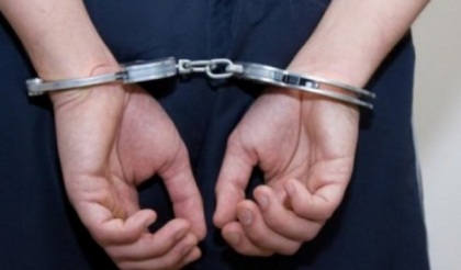 Tanarul din Cimislia, care si-a lovit tatal cu toporul pentru ca i-a luat banii pe care i-a castigat dupa ce a mers cu uratul, va sta 8 ani la puscarie. Ce spun procurorii Tanarul din Cimislia, care si-a lovit tatal cu toporul pentru ca i-a luat banii pe care i-a castigat dupa ce a mers cu uratul, va sta 8 ani la puscarie. Ce spun procurorii