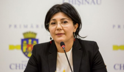 URMARESTE LIVE. Primarul interimar al capitalei Silvia Radu sustine o conferinta de presa URMARESTE LIVE. Primarul interimar al capitalei Silvia Radu sustine o conferinta de presa