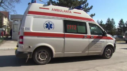 Un bebelus de 3 luni a murit pentru ca mama nu a avut telefon sa sune la ambulanta. Ce a facut femeia ca sa-si salveze copilul