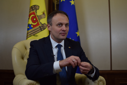 Andrian Candu, despre afacerile liderului PD si relatia cu Dodon: "A vandut tot, televiziunea este unica afacere pe care Plahotniuc o mai are in Moldova "."Nu avem nicio sansa sa fim pe aceeasi unda" - VIDEO Andrian Candu, despre afacerile liderului PD si relatia cu Dodon: "A vandut tot, televiziunea este unica afacere pe care Plahotniuc o mai are in Moldova "."Nu avem nicio sansa sa fim pe aceeasi unda" - VIDEO