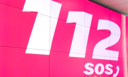La cateva zile de cand a fost lansat, serviciul 112 a primit peste 20 de mii de apeluri. 70 la suta dintre acestea insa, au fost false La cateva zile de cand a fost lansat, serviciul 112 a primit peste 20 de mii de apeluri. 70 la suta dintre acestea insa, au fost false