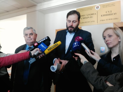 5 ani si 6 luni de inchisoare cu executare pentru Chiril Lucinschi 5 ani si 6 luni de inchisoare cu executare pentru Chiril Lucinschi