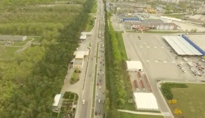 A fost aglomeratie mare la intrare in capitala. Soferii se grabeau sa ajunga in oras, dupa ce au fost la tara si au sarbatorit Pastele Blajinilor alaturi de familie. Imagini filmate cu drona - VIDEO