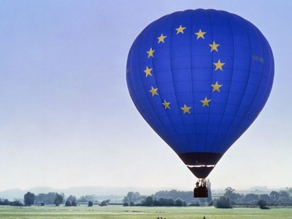 Inca doua tari intra in cursa pentru aderarea la UE. Comisia Europeana sustine inceperea negocierilor cu ele Inca doua tari intra in cursa pentru aderarea la UE. Comisia Europeana sustine inceperea negocierilor cu ele