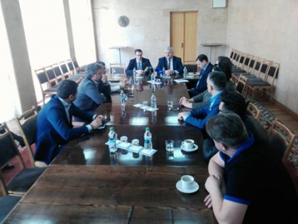 URMARESTE LIVE. Consultari publice privind realizarea proiectului " Arena Chisinau"