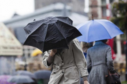 Vant puternic, cer noros si maxime de pana la 18 grade Celsius. Cum va fi vremea in urmatoarele zile. Prognoza meteo - FOTO