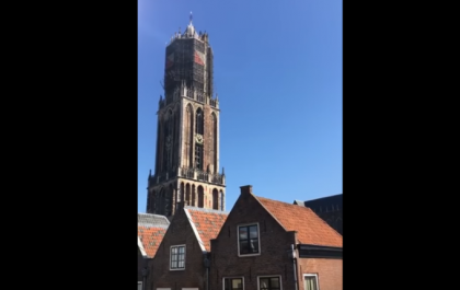 O biserica din Olanda a batut clopotele pe ritmul muzicii lui Avicii, in semn de omagiu pentru cariera sa - VIDEO O biserica din Olanda a batut clopotele pe ritmul muzicii lui Avicii, in semn de omagiu pentru cariera sa - VIDEO