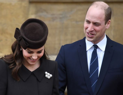 Bucurie pentru familila regala a Marii Britanii: Ducesa Catherine de Cambridge a nascut un baiat. Detalii despre starea bebelusului - VIDEO Bucurie pentru familila regala a Marii Britanii: Ducesa Catherine de Cambridge a nascut un baiat. Detalii despre starea bebelusului - VIDEO
