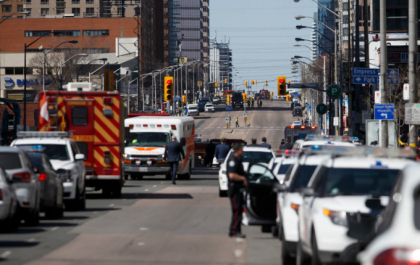 Prima imagine cu cel care ar fi ucis 10 oameni la Toronto. Martor: "Doar la razboi vezi asa ceva" Prima imagine cu cel care ar fi ucis 10 oameni la Toronto. Martor: "Doar la razboi vezi asa ceva"