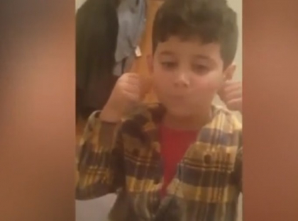 Un copil din SUA a fost umilit de profesoara, dupa ce i-ar fi lipit banda adeziva peste gura, in timpul orei Un copil din SUA a fost umilit de profesoara, dupa ce i-ar fi lipit banda adeziva peste gura, in timpul orei