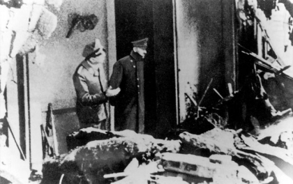 Ultima fotografie cu Adolf Hitler. Detaliul tulburator care apare in aceasta imagine Ultima fotografie cu Adolf Hitler. Detaliul tulburator care apare in aceasta imagine