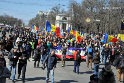 Premierul Pavel Filip exclude unirea cu Romania: " Exista state care incurajeaza acest sentiment" Premierul Pavel Filip exclude unirea cu Romania: " Exista state care incurajeaza acest sentiment"