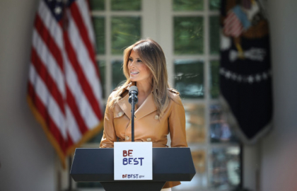 Melania Trump, supusa unei interventii chirurgicale la rinichi. Operatia, fara complicatii Melania Trump, supusa unei interventii chirurgicale la rinichi. Operatia, fara complicatii