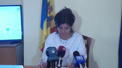 Silvia Radu, dupa anuntarea primelor rezultate preliminare: "Le urez succes celor doi candidati in turul 2" Silvia Radu, dupa anuntarea primelor rezultate preliminare: "Le urez succes celor doi candidati in turul 2"