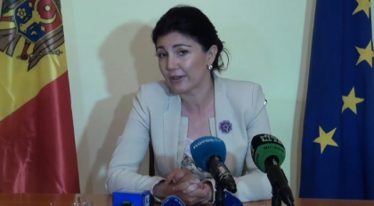 Silvia Radu demisioneaza din functia de primar interimar al capitalei: "Am facut demersurile oficiale pentru inchierea activitatii. Imi doresc ca lucrurile sa se schimbe, pentru asta am candidat" Silvia Radu demisioneaza din functia de primar interimar al capitalei: "Am facut demersurile oficiale pentru inchierea activitatii. Imi doresc ca lucrurile sa se schimbe, pentru asta am candidat"