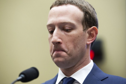 Seful Facebook da, marti, explicatii in fata oficialilor de la Bruxelles