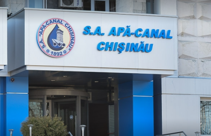 Apa-Canal Chisinau are un nou director. Cine este noul conducator al institutiei. Dorin Chirtoaca: "E de la PD". Institutia neaga: "Nu a avut si nu are nici o apartenenta politica" Apa-Canal Chisinau are un nou director. Cine este noul conducator al institutiei. Dorin Chirtoaca: "E de la PD". Institutia neaga: "Nu a avut si nu are nici o apartenenta politica"