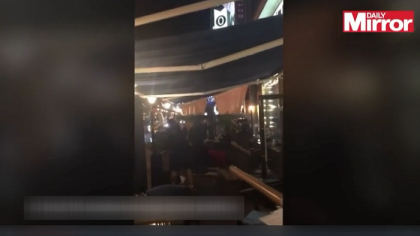 Violente grave inainte de finala Ligii Campionilor. Un grup de huligani ucraineni au atacat fanii celor de la Liverpool in timp ce acestia luau masa la Kiev - VIDEO