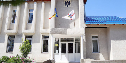 Post-electorale la Jora de Mijloc: Eschivele lui Tauber, interventiile lui Sandu si " darnicia" lui Sor - Ziarul de Garda Post-electorale la Jora de Mijloc: Eschivele lui Tauber, interventiile lui Sandu si " darnicia" lui Sor - Ziarul de Garda