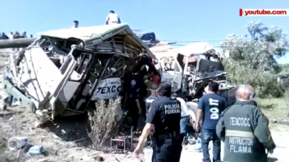 Accident ingrozitor intr-un oras din Mexic. 11 oameni au murit, iar 13 au fost raniti, dupa ce un camion si un autobuz s-au ciocnit - VIDEO