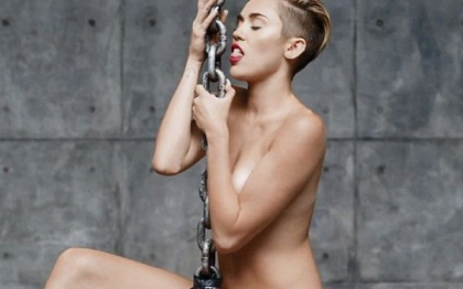 Miley Cyrus a fost transportata de urgenta la spital. Diagnosticul stabilit de medici Miley Cyrus a fost transportata de urgenta la spital. Diagnosticul stabilit de medici