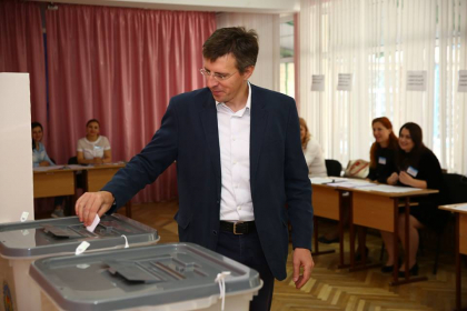 Dorin Chirtoaca, catre PD: "Pretindeti ca alegerile au fost o dovada a democratiei, dar indicatii pe linie de partid ca sa fie votat Ceban in turul doi, cine a dat? Numaratoarea inversa a inceput"