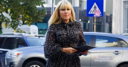 Politistii cer mandat european de arestare pentru Elena Udrea Politistii cer mandat european de arestare pentru Elena Udrea