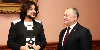 Cat costa un bilet la concertele lui Kirkorov, oaspetele " gratuit" al lui Dodon la Sadova? - ZdG.md Cat costa un bilet la concertele lui Kirkorov, oaspetele " gratuit" al lui Dodon la Sadova? - ZdG.md