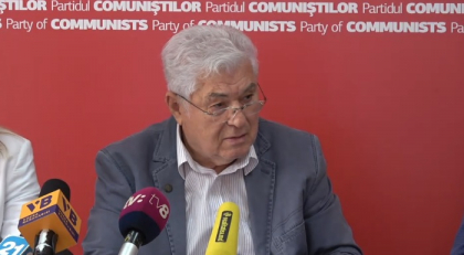 Voronin, despre "Festivalul presedintelui": "L-o chemat pe acela si s-a apucat de strans "klubnika", sa-i oferim si lui titlul de artist al poporului. Campionatul Mondial din Rusia nu incepe fara Dodon, trebuie repede sa o sterpeleasca la Moscova" Voronin, despre "Festivalul presedintelui": "L-o chemat pe acela si s-a apucat de strans "klubnika", sa-i oferim si lui titlul de artist al poporului. Campionatul Mondial din Rusia nu incepe fara Dodon, trebuie repede sa o sterpeleasca la Moscova"