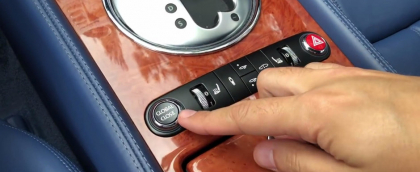 Luxul tocmai a primit o reducere substantiala de pret. Masina cu motor W12 costa acum cat un Mercedes de 241 CP - VIDEO Luxul tocmai a primit o reducere substantiala de pret. Masina cu motor W12 costa acum cat un Mercedes de 241 CP - VIDEO