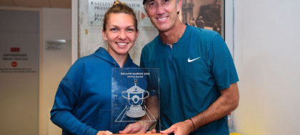 Abia acum s-a aflat! Cati bani ii da Simona Halep australianului Darren Cahill, omul care a transformat-o intr-o super campioana Abia acum s-a aflat! Cati bani ii da Simona Halep australianului Darren Cahill, omul care a transformat-o intr-o super campioana