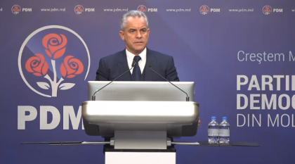 Vlad Plahotniuc: "Vom monitoriza calitatea drumurilor reparate din tara, iar acolo unde vor fi depistate abateri, constructorii vor fi obligati sa faca drumul din nou, dar deja din cont propriu" Vlad Plahotniuc: "Vom monitoriza calitatea drumurilor reparate din tara, iar acolo unde vor fi depistate abateri, constructorii vor fi obligati sa faca drumul din nou, dar deja din cont propriu"