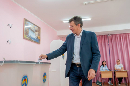 "Protestele sunt obligatorii. Fiti pregatiti." Declaratiile lui Dorin Chirtoaca, dupa ce instanta a declarat alegerile locale de la Chisinau ca fiind nule "Protestele sunt obligatorii. Fiti pregatiti." Declaratiile lui Dorin Chirtoaca, dupa ce instanta a declarat alegerile locale de la Chisinau ca fiind nule