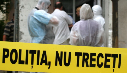 Un barbat de 34 de ani, gasit fara suflare intr-un apartament pe care il inchiria in sectorul Botanica al capitalei. Ce spune politia Un barbat de 34 de ani, gasit fara suflare intr-un apartament pe care il inchiria in sectorul Botanica al capitalei. Ce spune politia