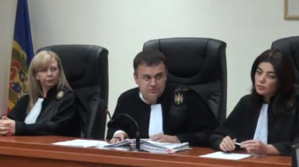 Dupa aproape doua ore de deliberari, Judecatorii Curtii de Apel au mentinut decizia primei instante, de a declara nule alegerile localale de la Chisinau. Cronologia evenimentelor