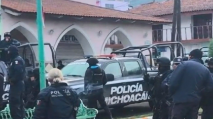 Un oras din Mexic a ramas fara politisti, dupa asasinarea unui candidat la primarie. Autoritatile locale suspecteaza oamenii legii