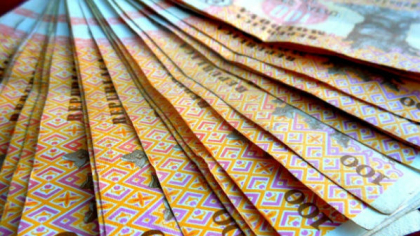 Salariul unor functionari publici ar putea creste cu 35%. Cine va beneficia de majorare - Bizlaw.md Salariul unor functionari publici ar putea creste cu 35%. Cine va beneficia de majorare - Bizlaw.md