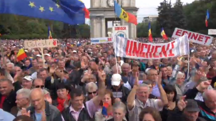 Protest de amploare - astazi, in PMAN, anuntat de liderii de opozitie si sustinatorii lor, dupa decizia CSJ de a anula definitiv alegerile de la Chisinau. Protestul urmeaza sa inceapa la 14:00, insa politistii au inceput deja sa apara Protest de amploare - astazi, in PMAN, anuntat de liderii de opozitie si sustinatorii lor, dupa decizia CSJ de a anula definitiv alegerile de la Chisinau. Protestul urmeaza sa inceapa la 14:00, insa politistii au inceput deja sa apara