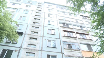 Fiul analistului politic Anatol Taranu, gasit impuscat intr-un apartament din capitala, petrecut astazi pe ultimul drum. Tot astazi procurorii urmeaza sa ceara mandat de arestare pe numele principalului suspect Fiul analistului politic Anatol Taranu, gasit impuscat intr-un apartament din capitala, petrecut astazi pe ultimul drum. Tot astazi procurorii urmeaza sa ceara mandat de arestare pe numele principalului suspect