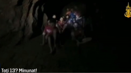 Cei 12 copii blocati in pestera din Thailanda vor fi salvati peste 4 luni: "Mancare, mancare, spuneti-le ca ne este foame!" - VIDEO