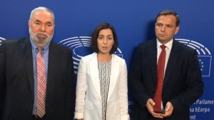 Sandu, Nastase si Cibotaru, intr-un LIVE pe facebook, de la Strasbourg, dupa sedinta Parlamentului European: "Rezolutia adoptata cu o majoritate consistenta este o sentinta grea data guvernarii, Plahotniuc - Dodon" Sandu, Nastase si Cibotaru, intr-un LIVE pe facebook, de la Strasbourg, dupa sedinta Parlamentului European: "Rezolutia adoptata cu o majoritate consistenta este o sentinta grea data guvernarii, Plahotniuc - Dodon"