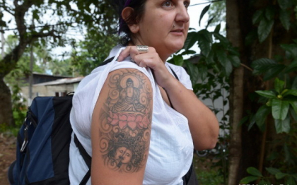 Sri Lanka deporteaza o turista din Marea Britanie din cauza unui tatuaj. Desenul de pe bratul femeii Sri Lanka deporteaza o turista din Marea Britanie din cauza unui tatuaj. Desenul de pe bratul femeii