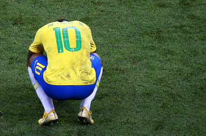 Imaginea scandaloasa cu Neymar postata de primarul din Bruxelles! Mii de brazilieni au intrat in conflict cu acesta - FOTO Imaginea scandaloasa cu Neymar postata de primarul din Bruxelles! Mii de brazilieni au intrat in conflict cu acesta - FOTO