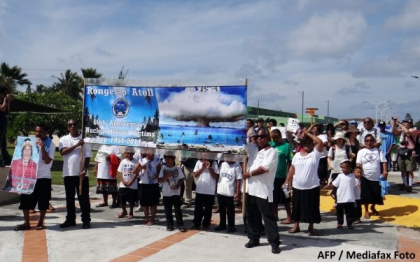 Mica natiune din Pacific care se lupta cu cele noua puteri nucleare. Tarile sunt acuzate ca isi modernizeaza armamentul nuclear Mica natiune din Pacific care se lupta cu cele noua puteri nucleare. Tarile sunt acuzate ca isi modernizeaza armamentul nuclear