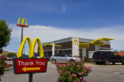 McDonald"™s a retras salate din 3.000 de restaurante, din cauza unui parazit periculos