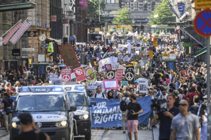 Protest cu mii de persoane, la Helsinki, inainte de summitul Putin - Trump - FOTO si VIDEO
